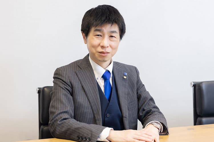 中出　良平